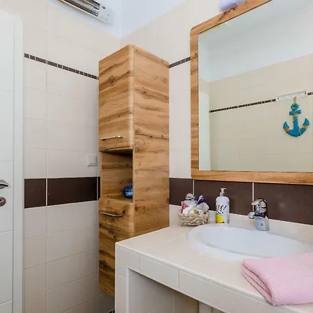 La Vagabonda Apartman Orasac